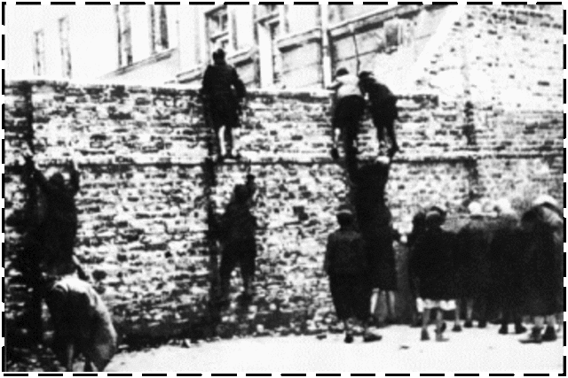 Jewish fighting organizations established in the Warsaw ghetto.