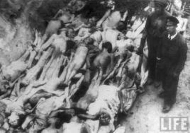 Approximately fifteen thousand Jews in the Lódz ghetto are deported to Chelmno, mostly children under ten and individuals over sixty-five, but also others who are too weak or ill to work. By September 16, approximately fifty-five thousand Jews have been d