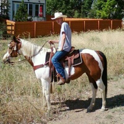 Timeline: Gli avvenimenti importanti nella vita di Russell C. Lombard