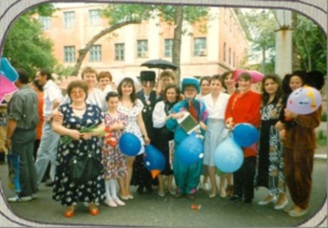 Участие коллектива детского сада в городском карнавальном шествии