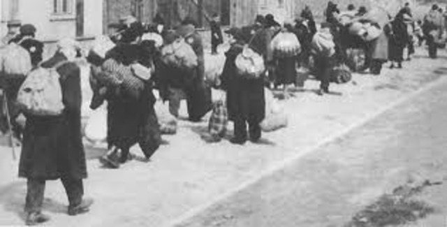 Seven thousand one hundred ninety-six Jews are deported from the Lódz ghetto to Chelmno where they are killed.