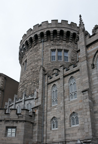 Captured by the Turks de Cervantes spent five years in prison.