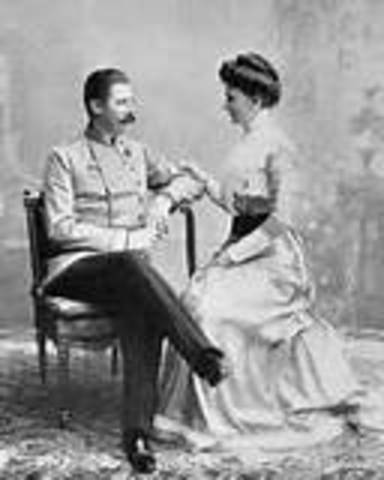 Archduke Franz Ferdinand assasinated - Starts WWI