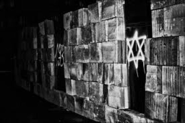 May	"No Jews" signs and notices are posted outside German towns and villages, and outside shops and restaurants.