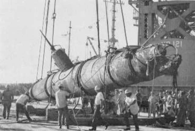 5:00 a.m. - Mini-Subs Enter Pearl Harbor