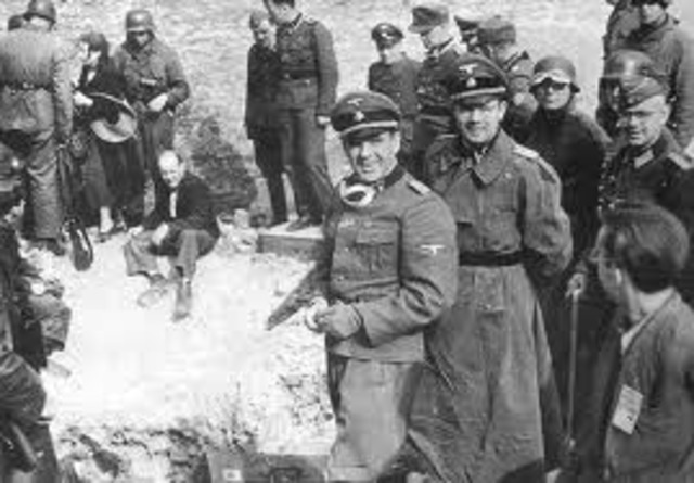 The Warsaw ghetto is closed off with approximately 500,000 inhabitants.