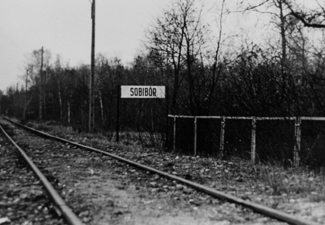 The inmates at Sobibor initiate an armed rebellion.