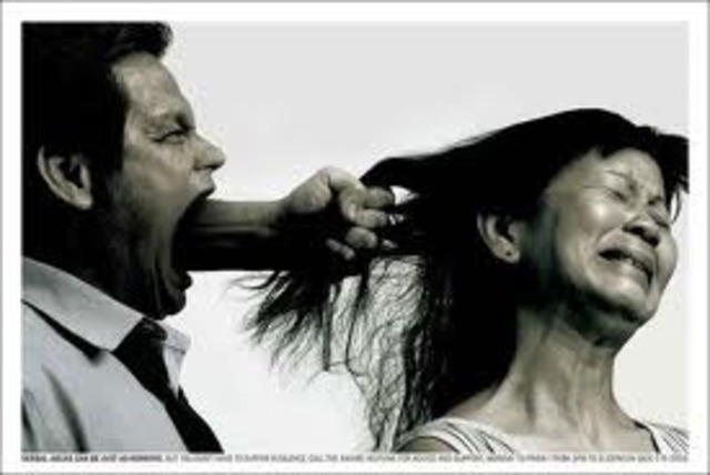 La mujer es minimizada