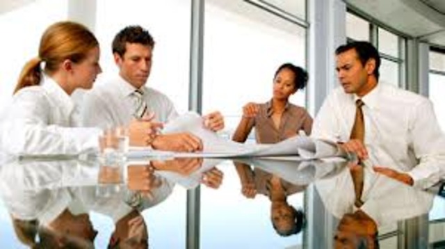 En el campo laboral, toman el trabajo de equipo en serio, crecieron con la idea de equipo y les gusta