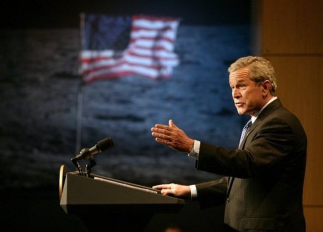 Bush proposes space program