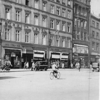 Timeline: Streit's Haus