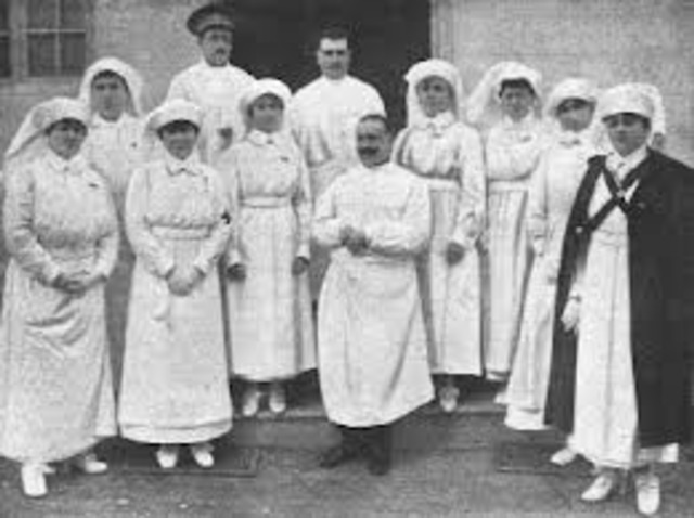 ACCIONES MEDICAS Y AMBITO HOSPITALARIO