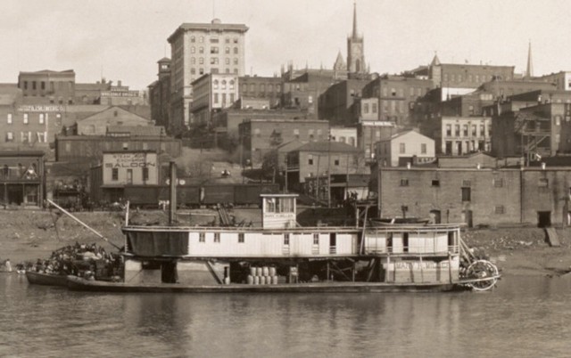 Grant takes fortress in Vicksburg Mississippi.