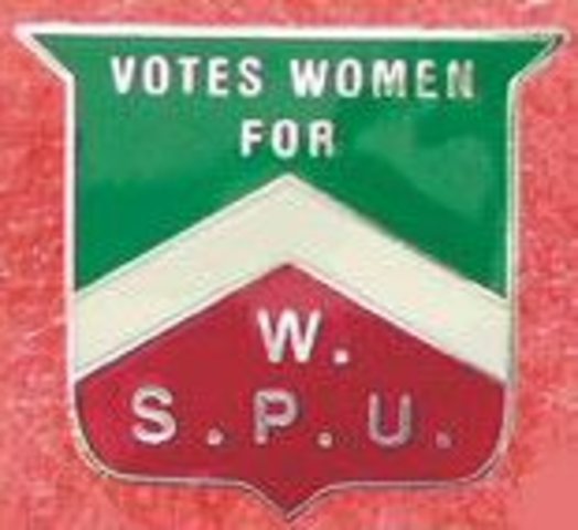 Emmeline Pankhurst forms the WSPU