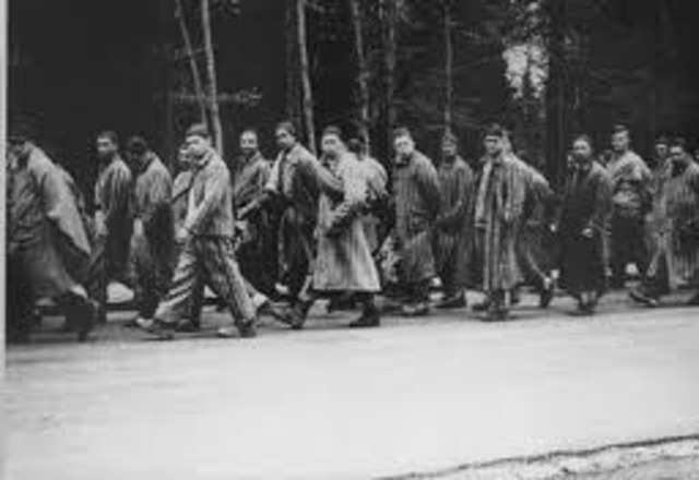 Nazis empty Auschwitz and start prisoners on "death marches" to Germany.