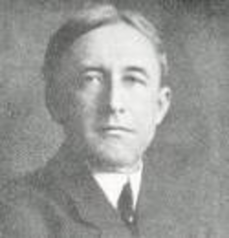 first projector in U.S