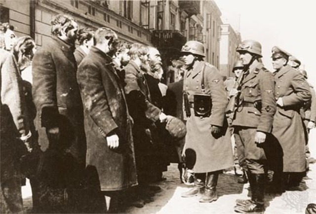 Jewish fighting organizations established in the Warsaw ghetto.