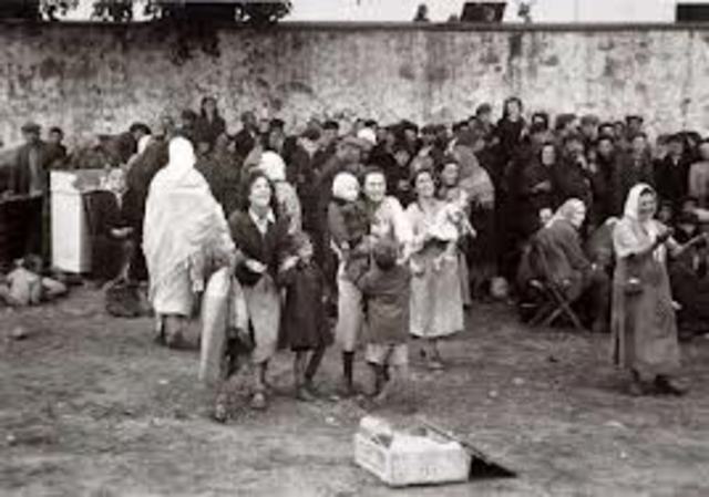 16	Jews in the Warsaw ghetto initiate resistance to deportation by the Germans to the death camps.