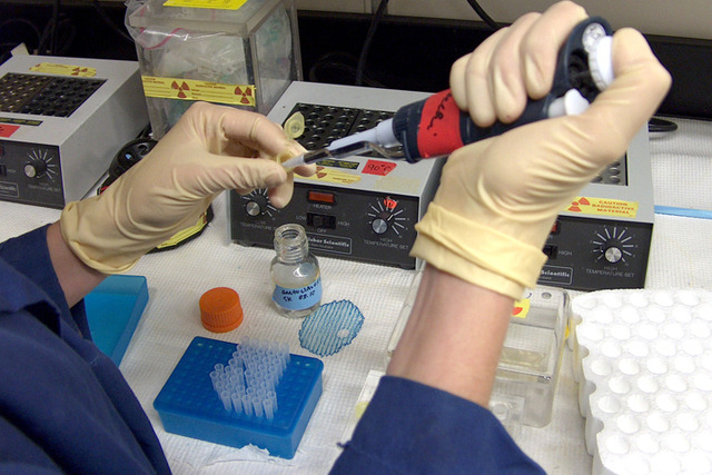 U.S. apologizes for the Tuskegee Experiment