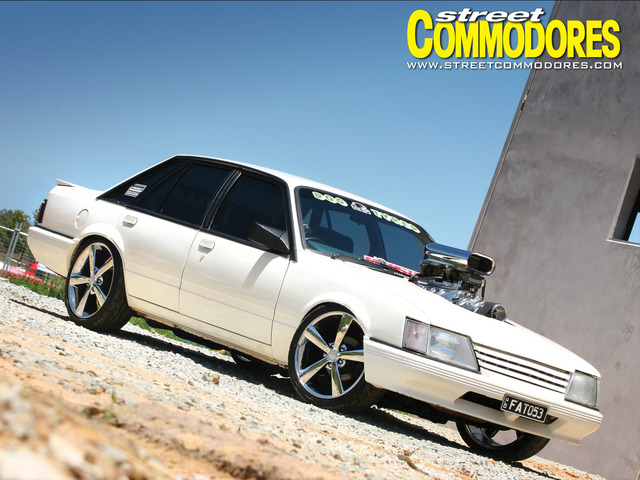 holden vk commodore