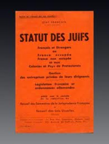 The Warsaw ghetto is closed off with approximately 500,000 inhabitants.