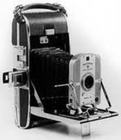 polaroid camera appeard
