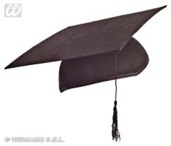 Graduacion del colegio y nacimiento de su primer hijo