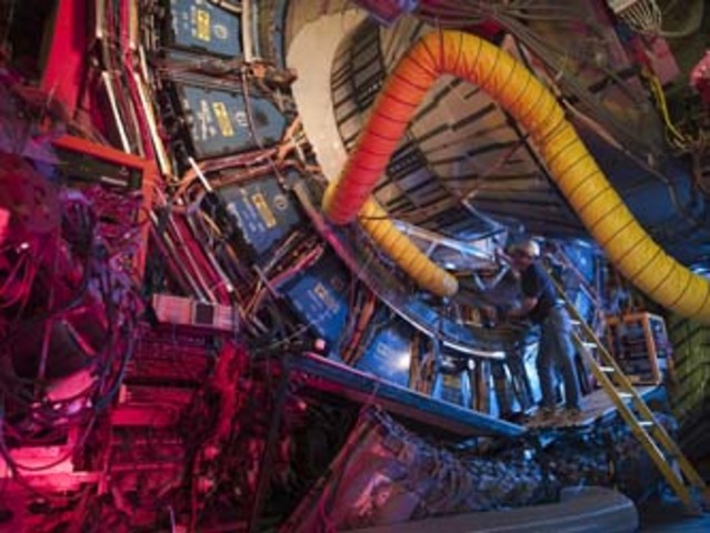 :Discovery of the Xi-sub-b, a heavy relative of the neutron