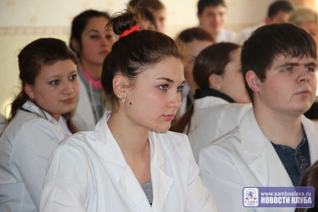 Молодежь выступила против курения