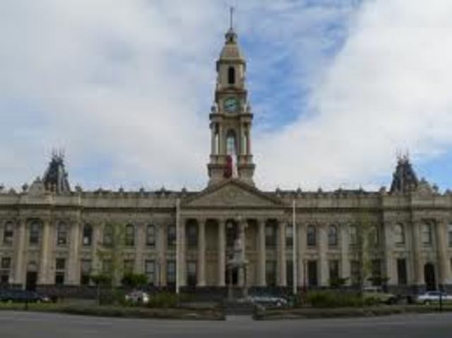 Melbourne town hall built