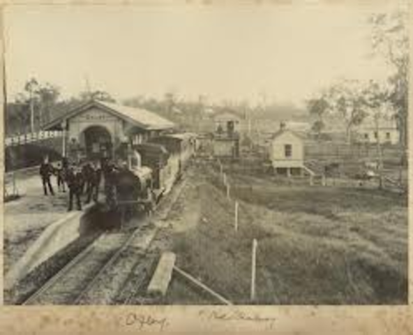 Queensland's first rail way was connected to the capital of the state Brisbane