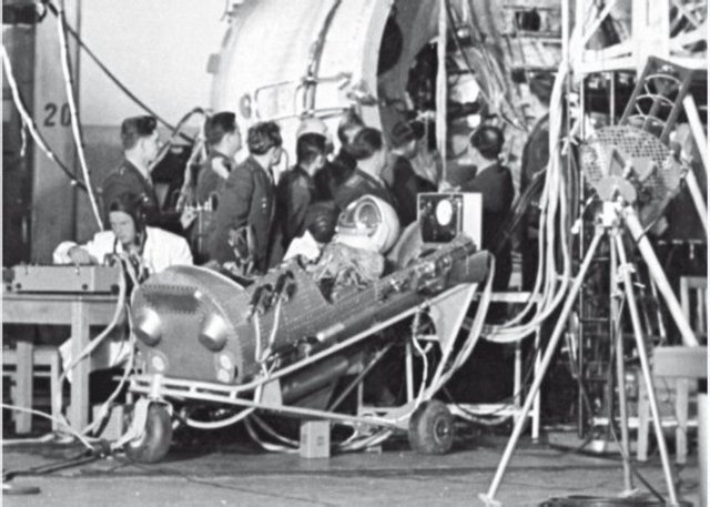 Назначен старшим инструктором-космонавтом