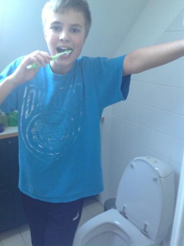 22:20 - Je me brosse les dents