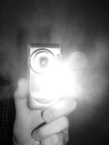 Modern flash bulb was invented