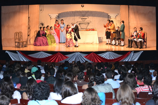 Funcion de LA BODA DE LAS VARGAS