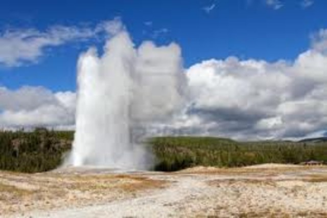 Yellowstone National Park, WY