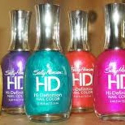 Timeline: The History Of Nail Polish