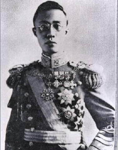 Chinese Nationalists Oust the Last Qing Emperor, Puyi