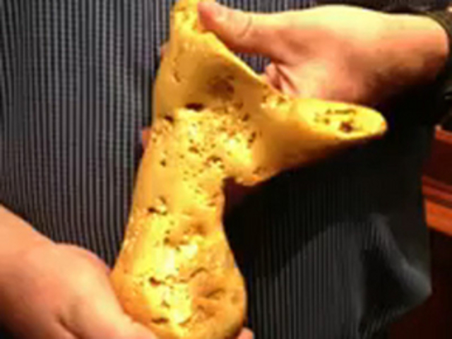 Gold is discovered in Ballarat, Australia