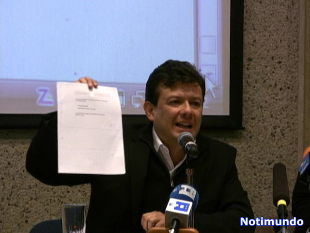 Morris declara que Uribe debe responder a la justicia por hechos que arriesgaron la vida de activistas y periodistas