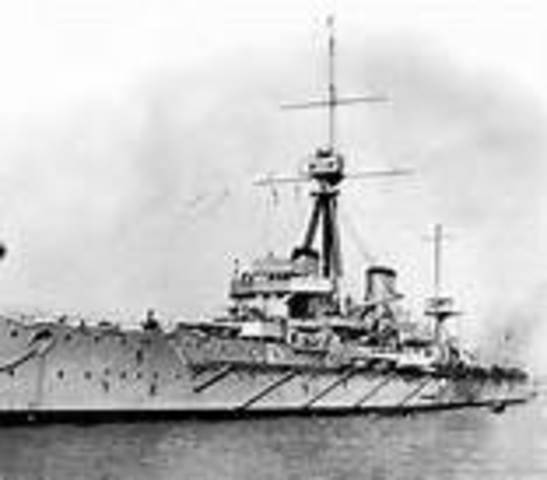 Great Britain launches the Dreadnought