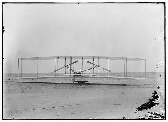The Wrights make their first  attempt at flying a engine powered plane (unsuccessful)