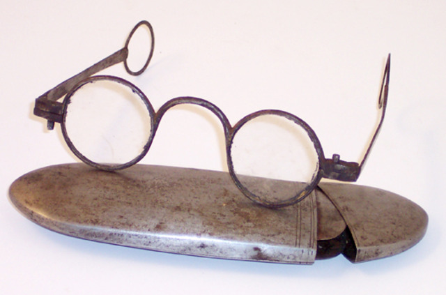 Creation of first present-day Style Eyeglasses