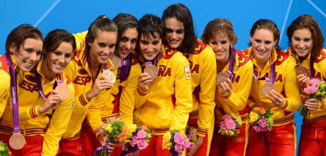 Andrea Fuentes entra en el grupo de las cuatro medallas