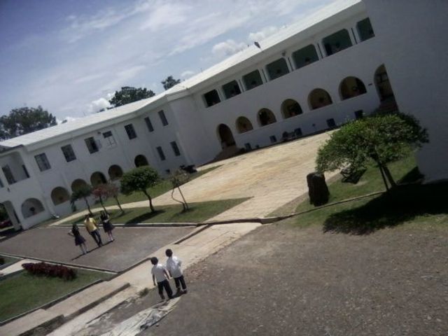 Creacion de la escuela normal superior de Colombia