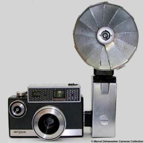 Device of the modern flash bulb,