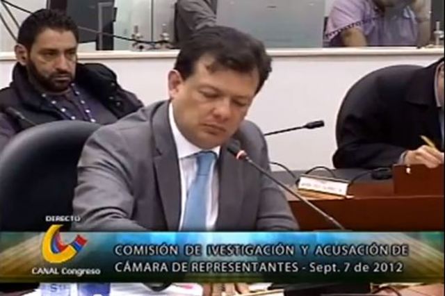 Hollman Morris testifica ante la Comisión de Acusaciones