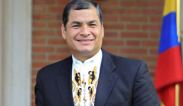 Rafael Correa denuncia a medios