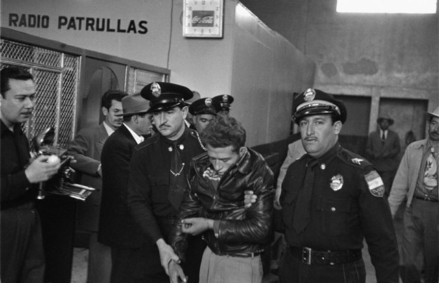 I’M GONNA LIVE BY THE GUN AND ROAM