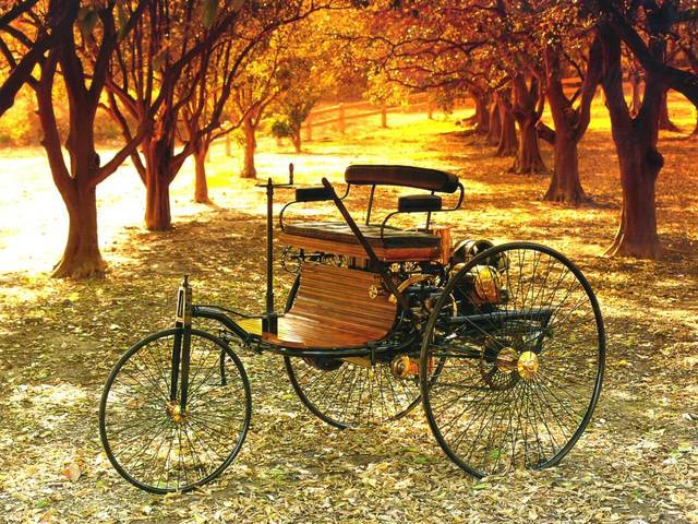 The First Automobile 1885 - 1886